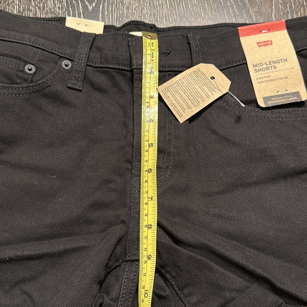 Levi's Black Denim mid-Length Shorts 28 - Picture 6 of 6